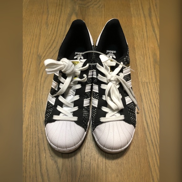 adidas Shoes - NWOT Adidas Limited Edition SuperStar Gold Label